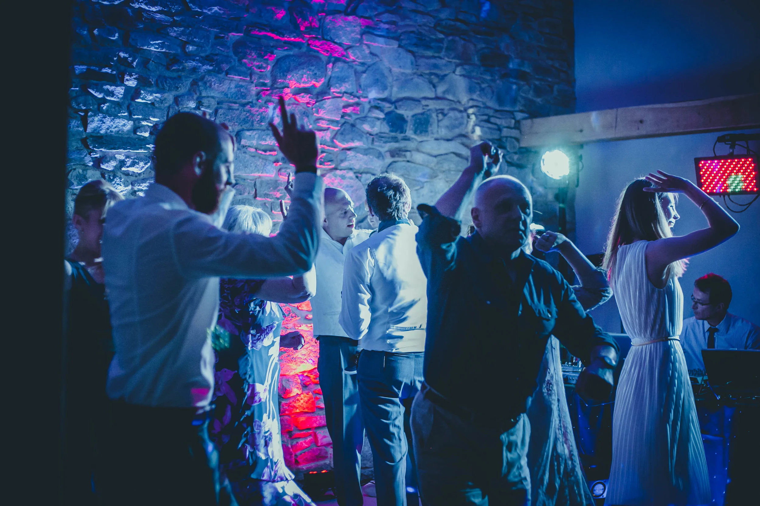 HOW ARD WEDDING PHOTOGRAPHY WEST MIDLANDS -1-3.JPG