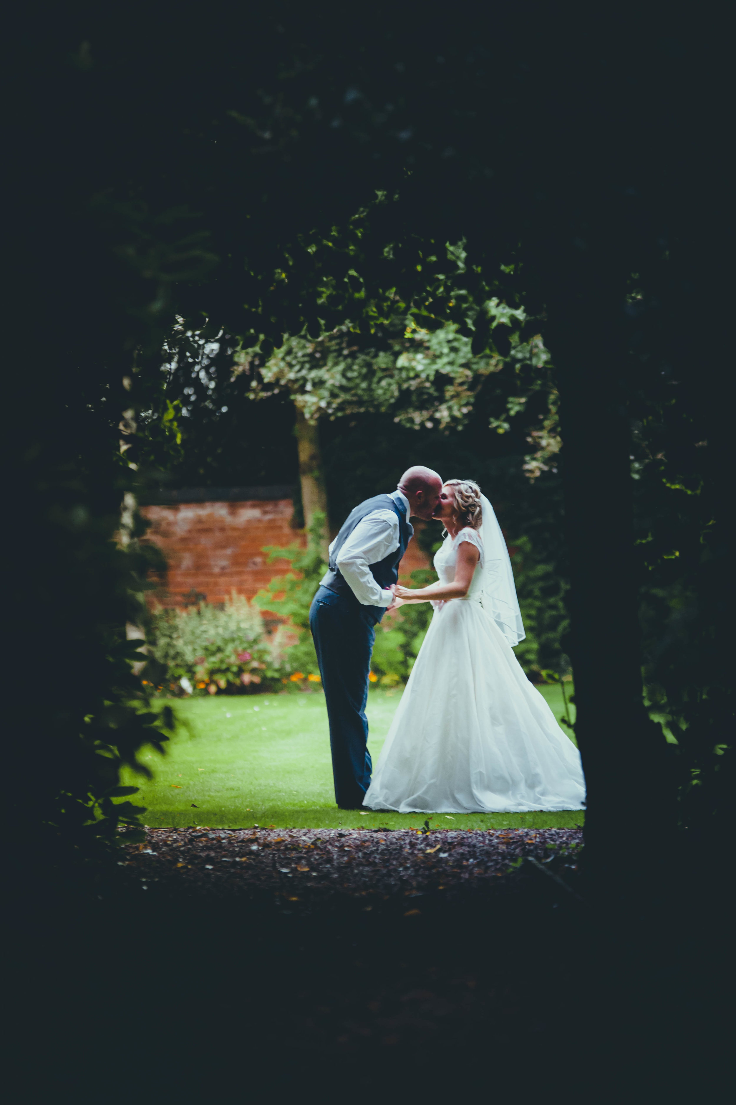 HOW ARD WEDDING PHOTOGRAPHY WEST MIDLANDS -1-32.JPG