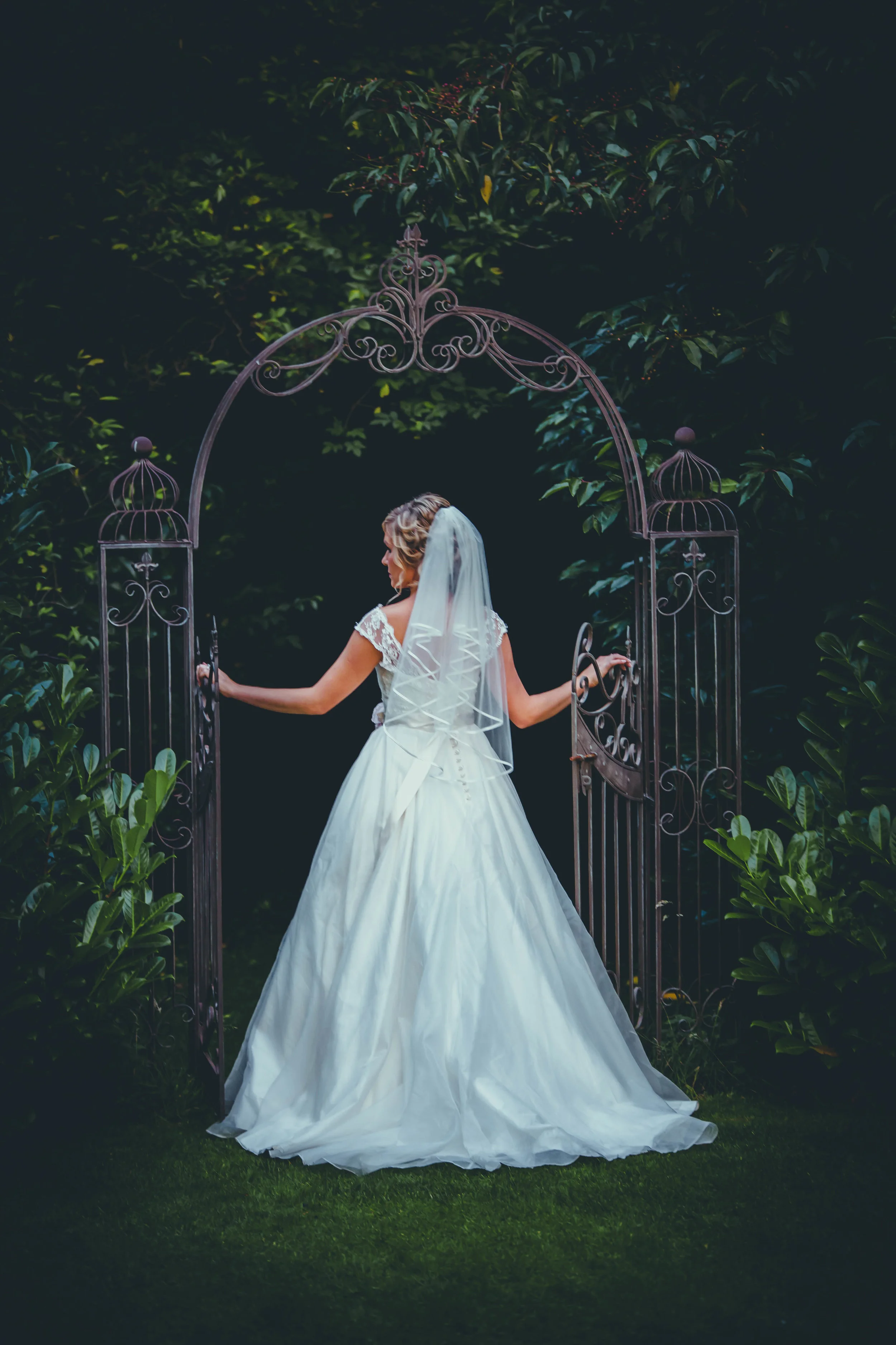 HOW ARD WEDDING PHOTOGRAPHY WEST MIDLANDS -1-36.JPG