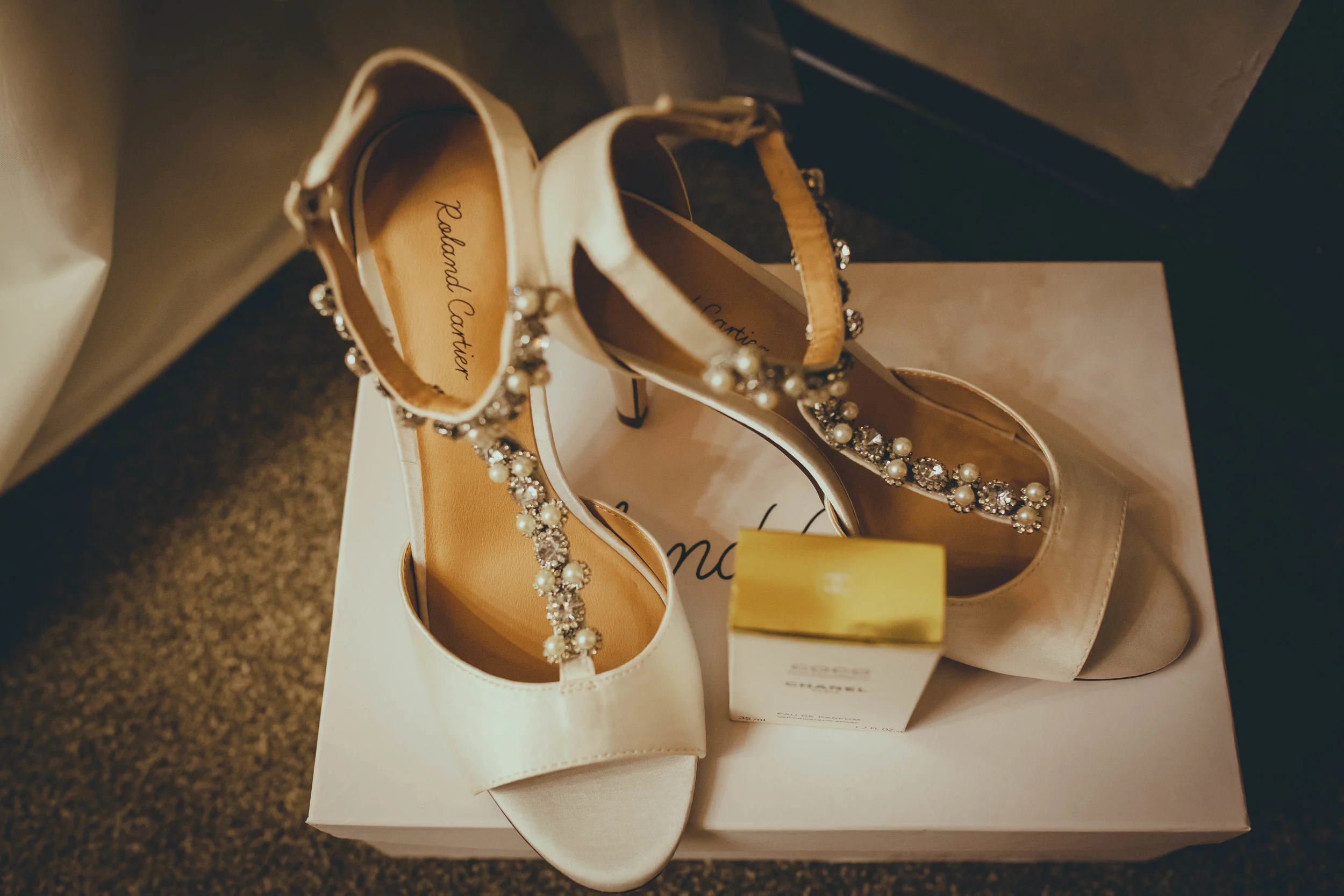 HOW ARD WEDDING PHOTOGRAPHY WEST MIDLANDS -1-9.JPG