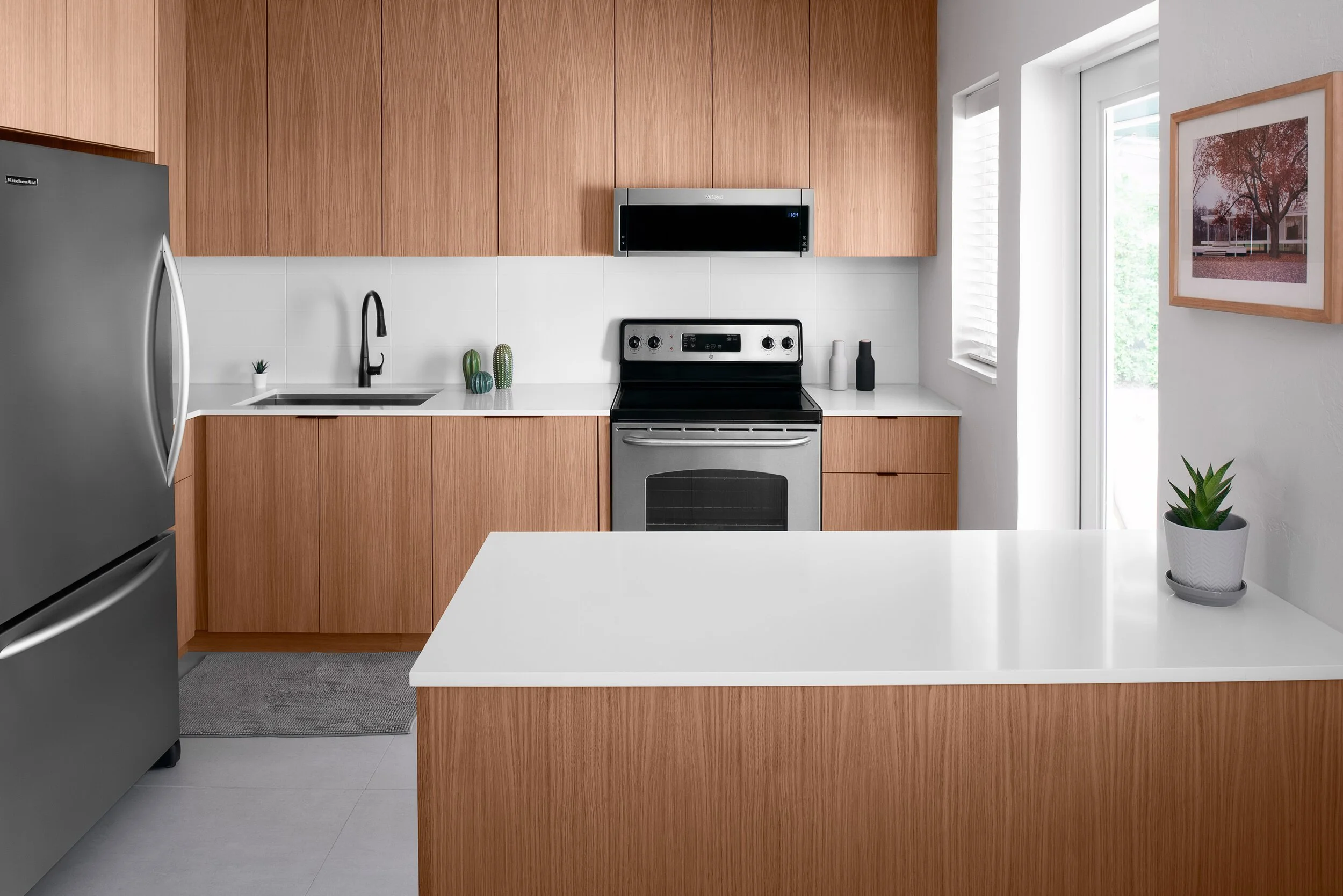 H&H ARCHITECTURE_CONTEMPORARY KITCHEN_SURFACE WORKSHOP_MIAMIA_LR-1-min.jpg