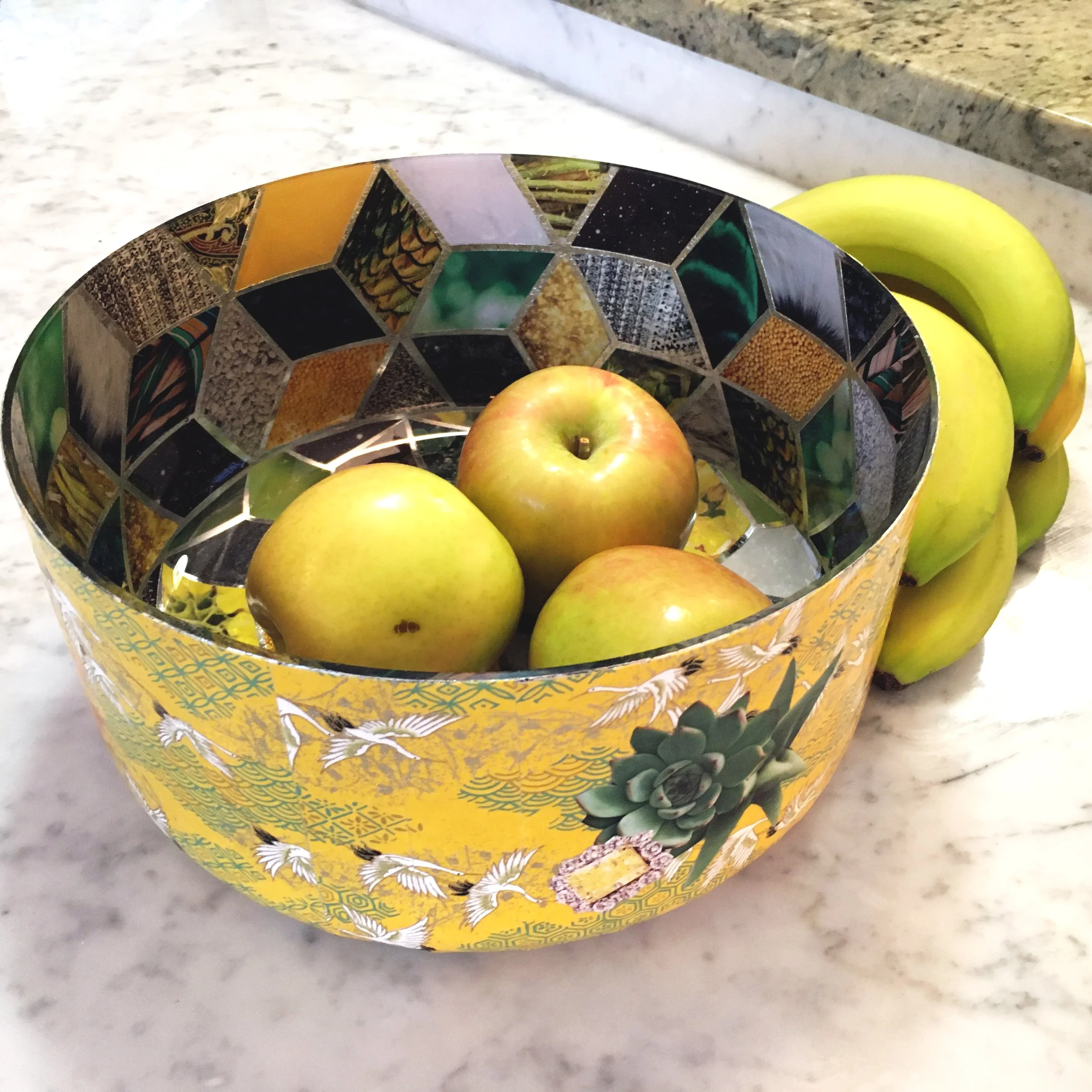 YellowDiamondBowlSetting.jpg