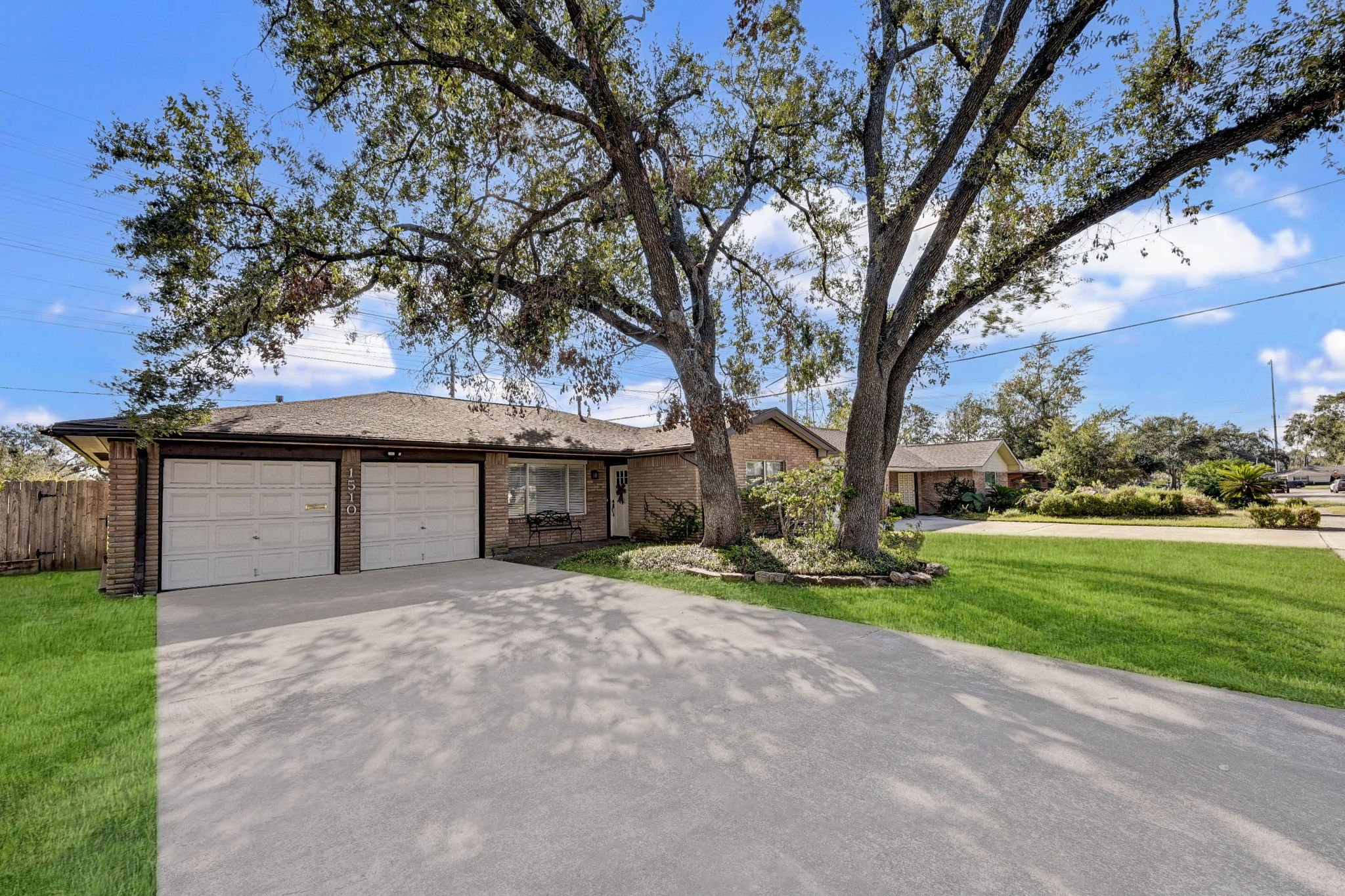 2-web-or-mls-1510-foxwood-rd.jpeg