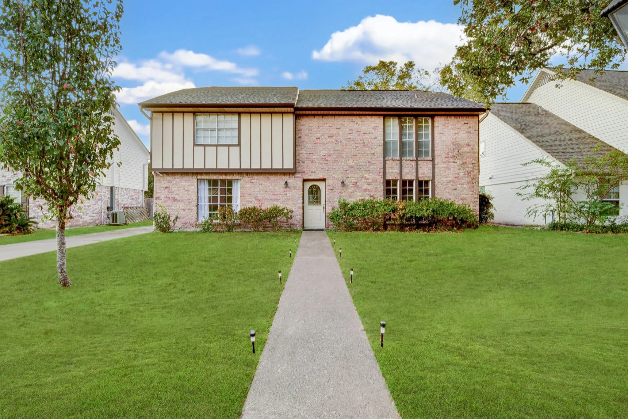 5007 Bayou Vista Drive