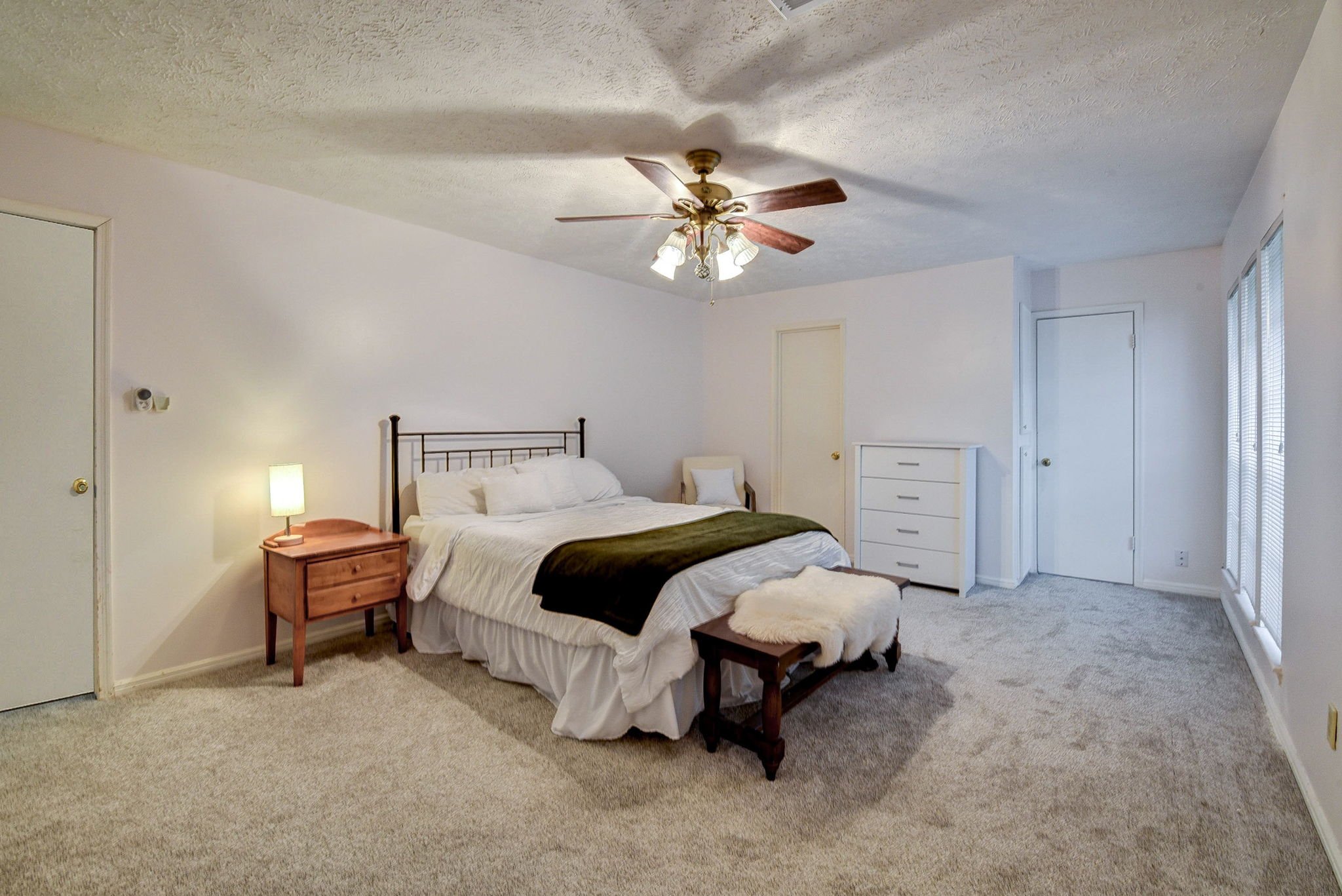33-web-or-mls-5007-bayou-vista-dr.jpeg