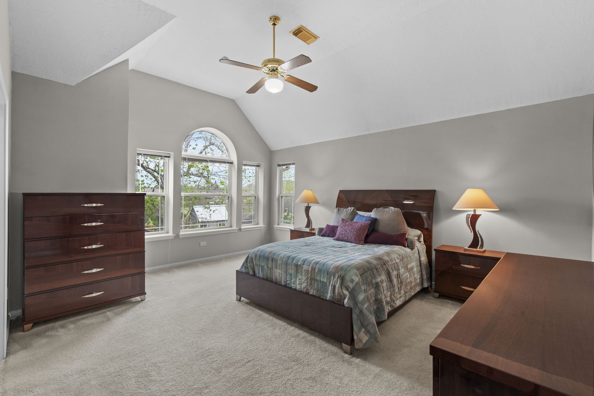 25-web-or-mls-2217-le-beau-ln.jpg