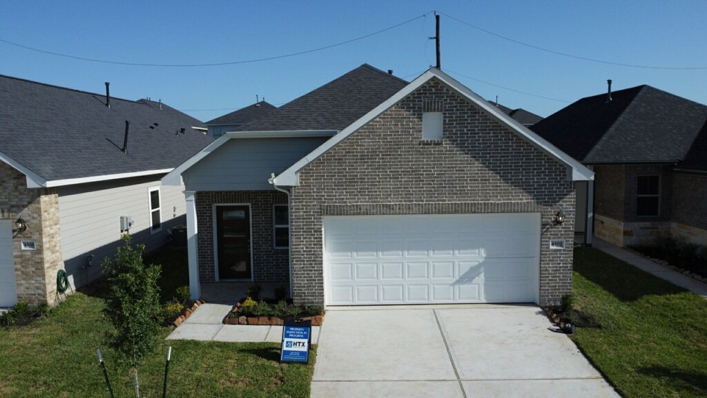 4302 Wind Swell Lane