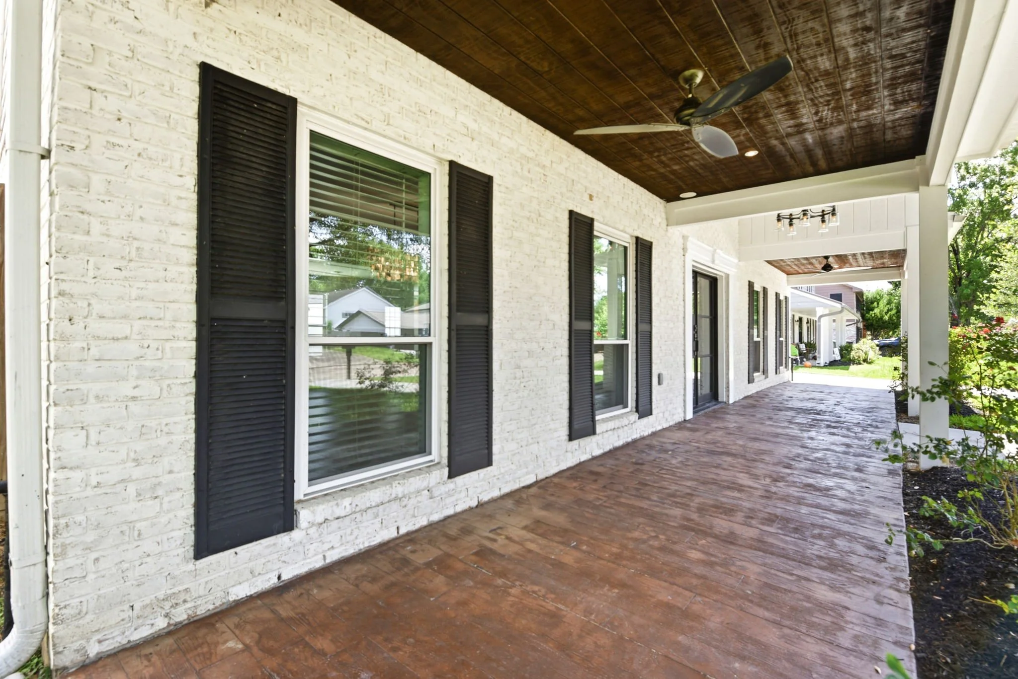 5-web-or-mls-4810-bayou-vista-dr.jpg