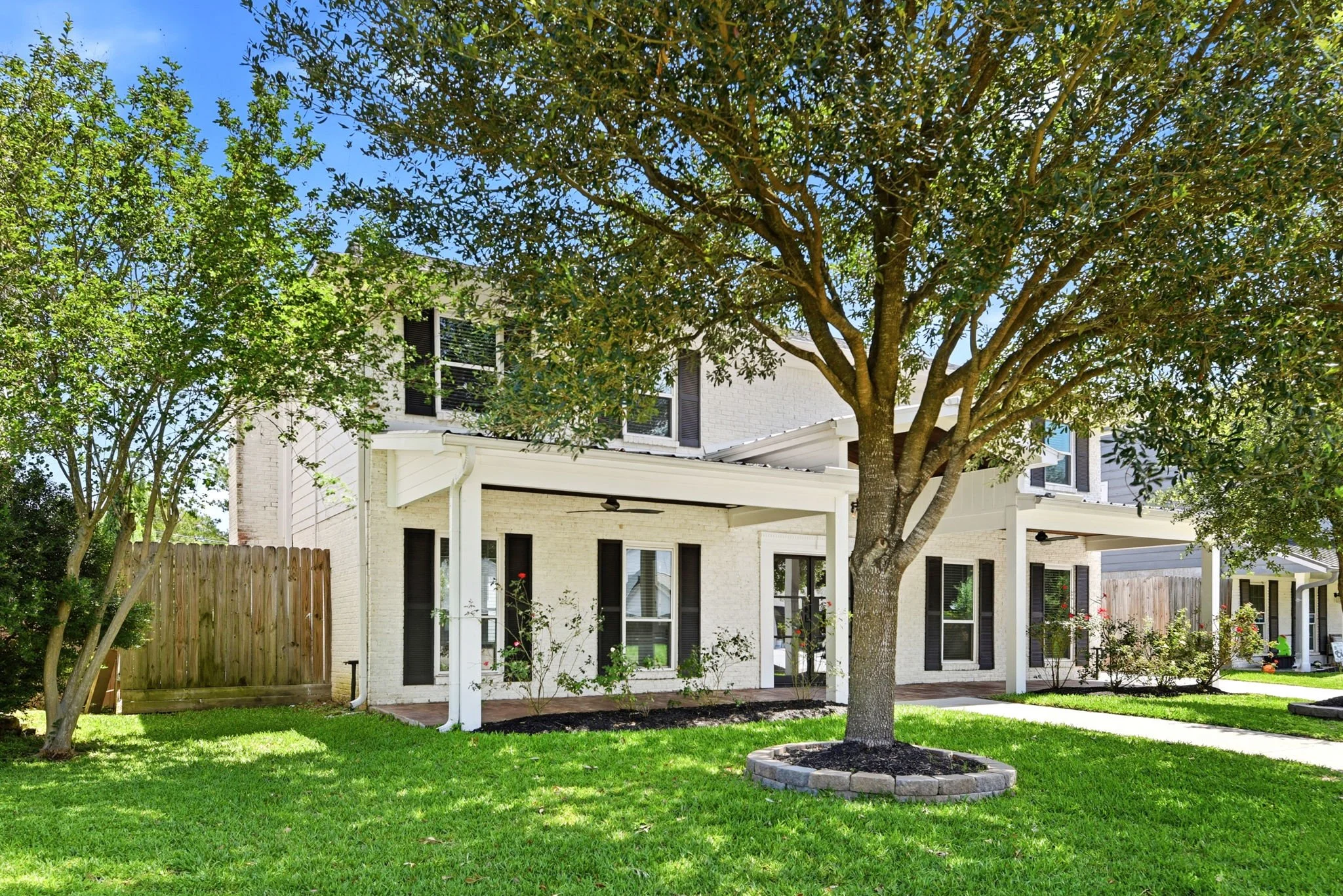 3-web-or-mls-4810-bayou-vista-dr.jpg