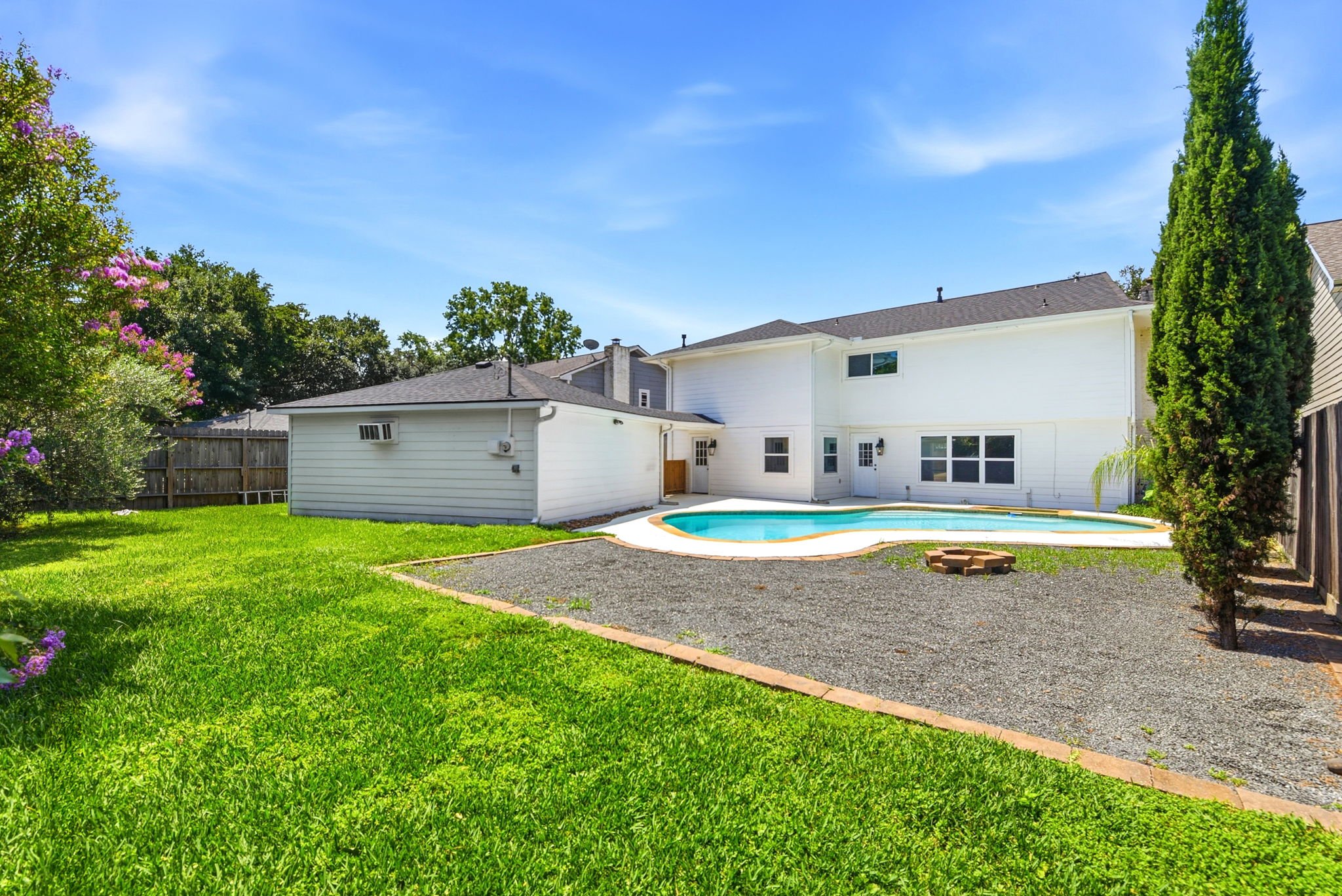 63-web-or-mls-4810-bayou-vista-dr.jpg