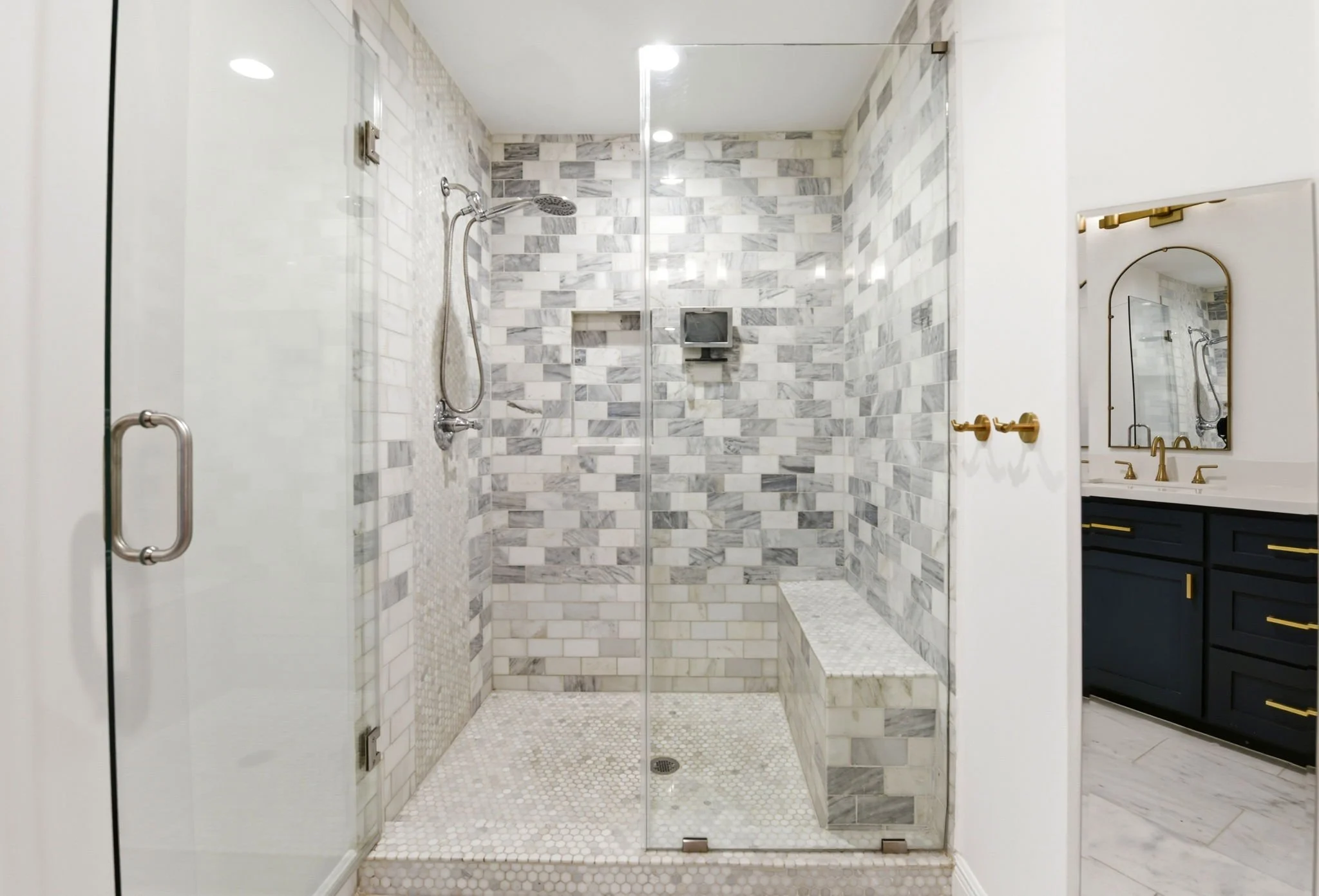45-web-or-mls-4810-bayou-vista-dr.jpg