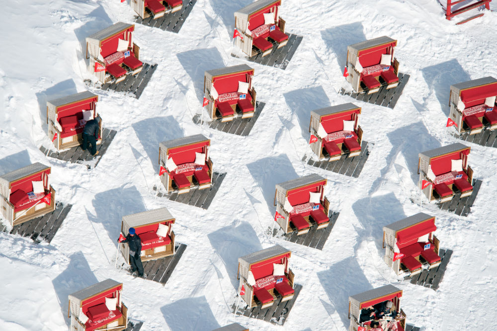 el-paradiso-sun-loungers-st-moritz.jpg