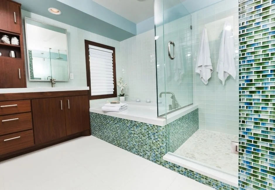 luxury bath 2.jpg