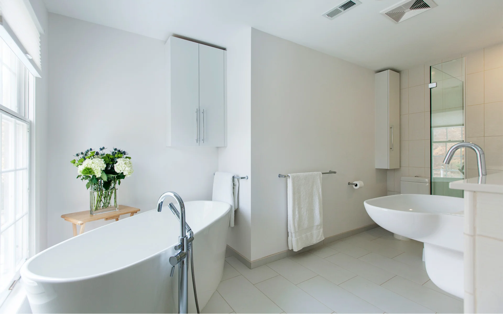 WHITE ON WHITE BATHROOM