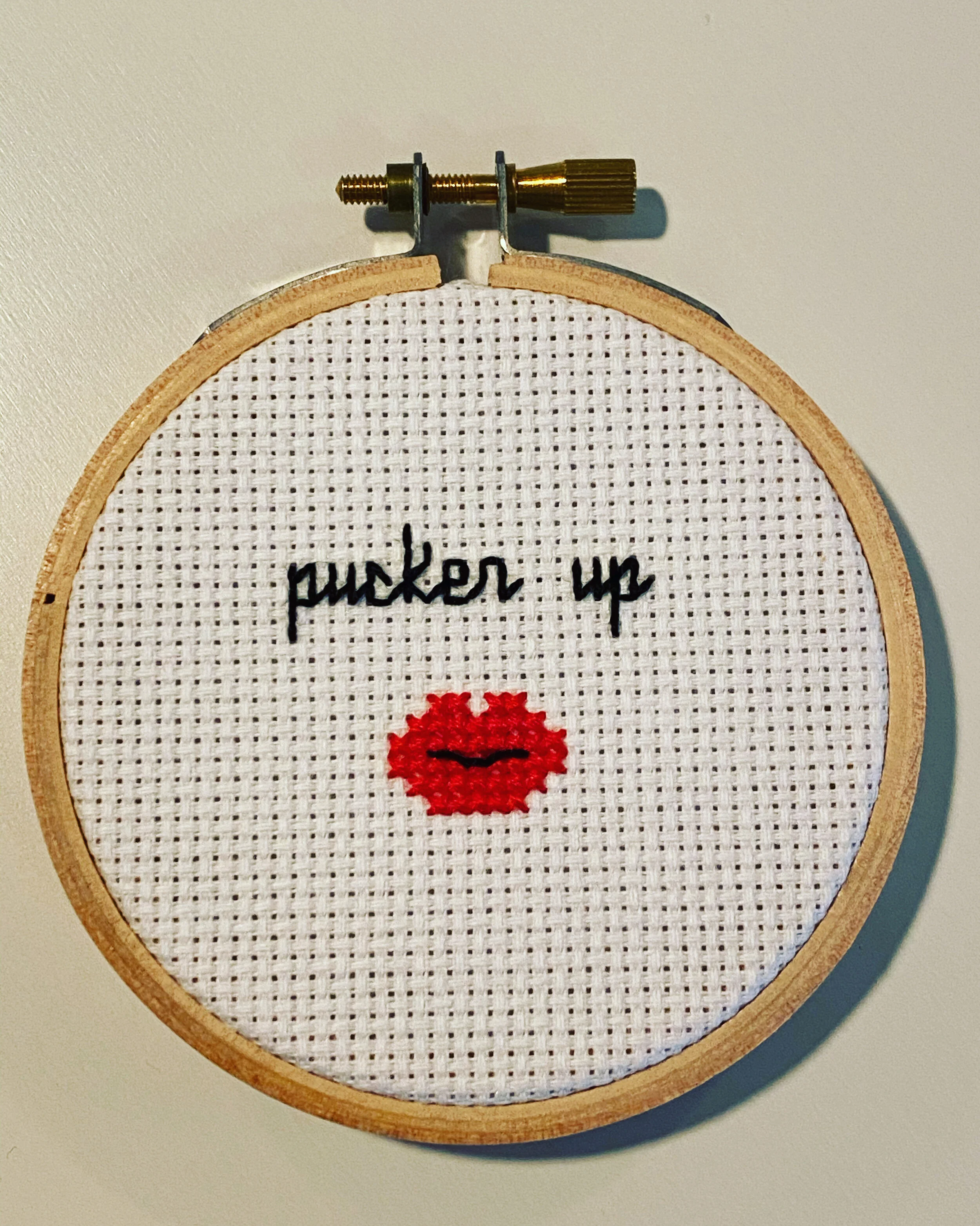 pucker up.JPG