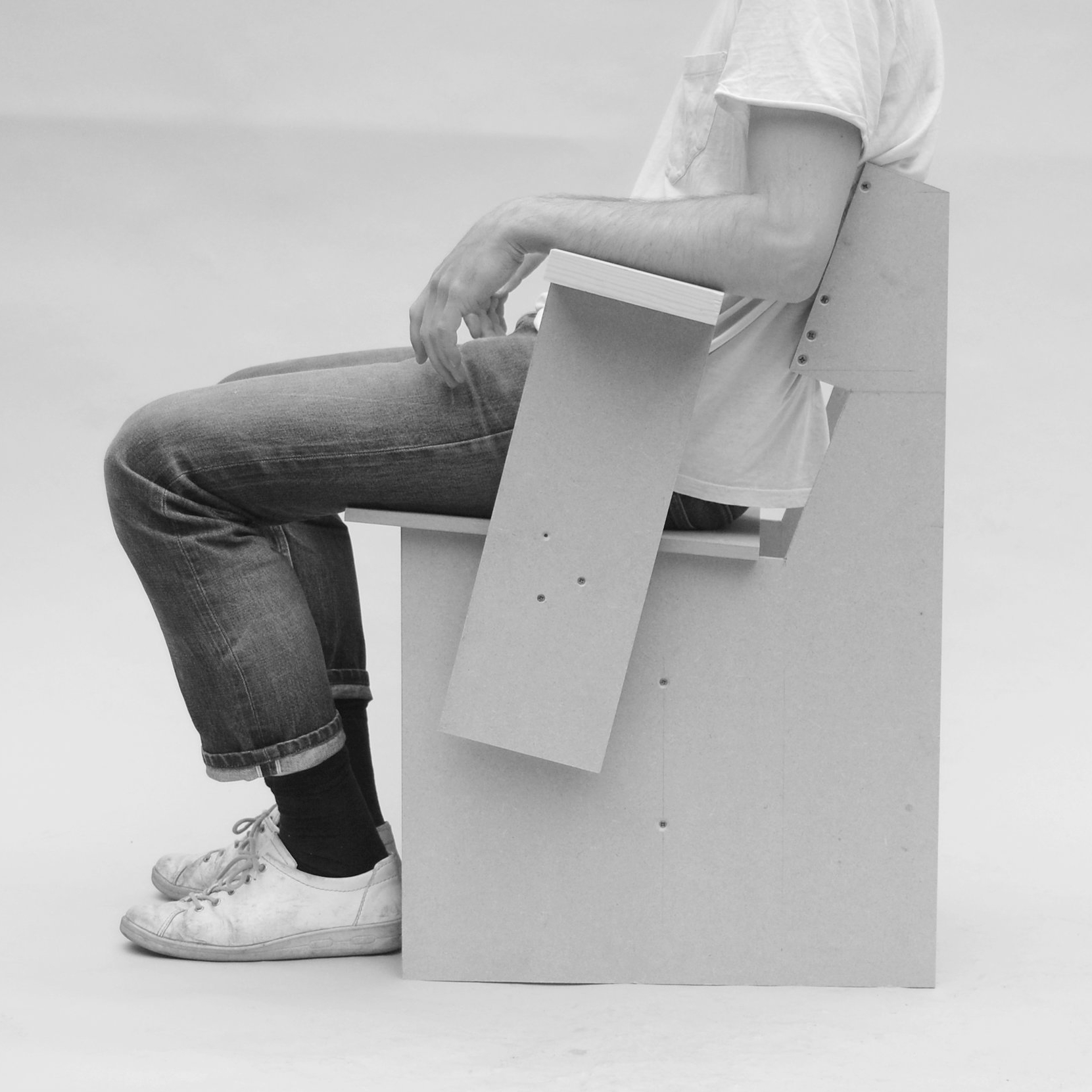 We were commissioned to design a dining chair, a side chair for use in the library and a bar stool, we were eventually commissioned for much more, including lights, bars and guest rooms elements.