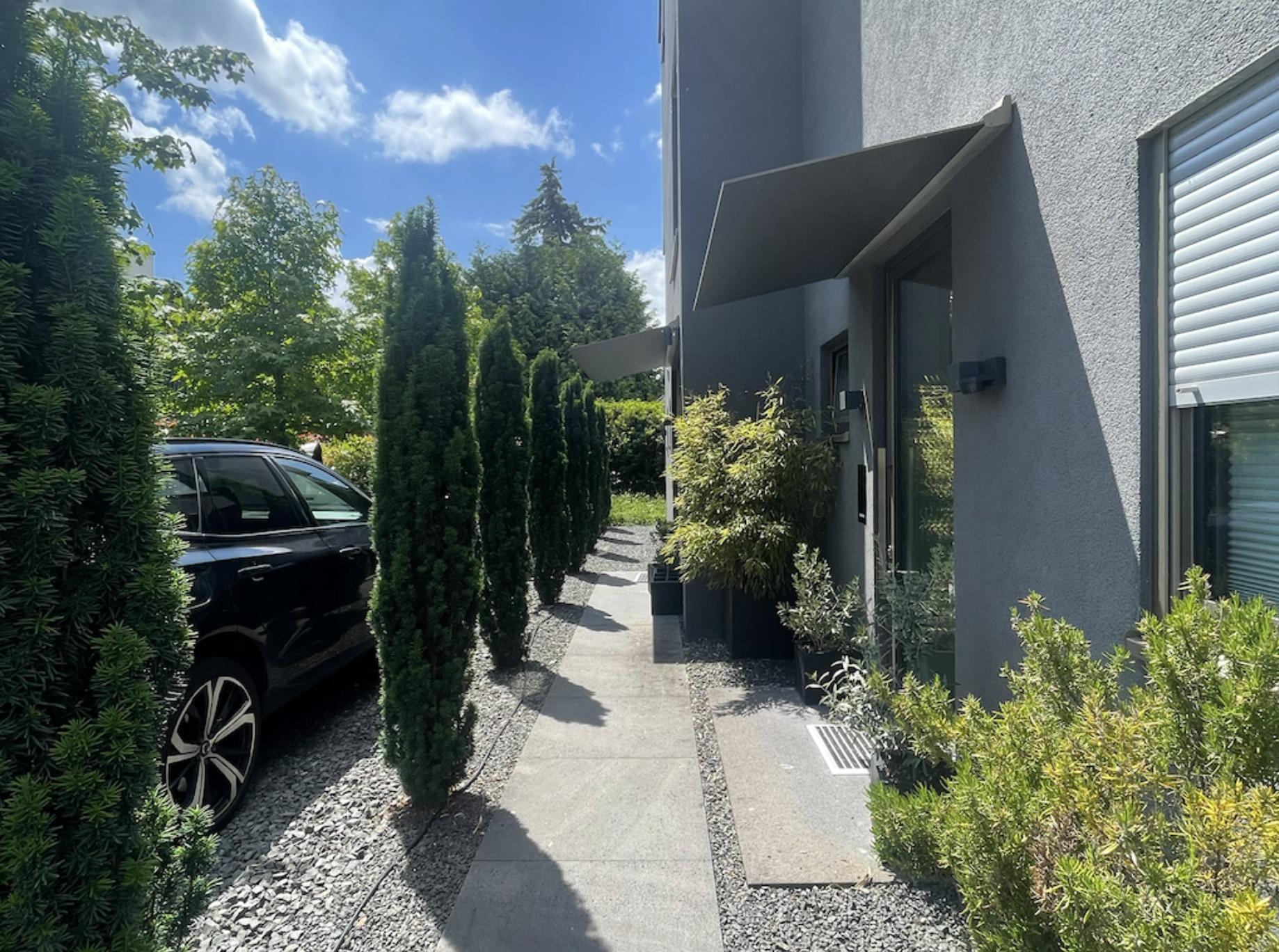 3. DHH EINGANG - MEDYA-IMMOBILIEN.png