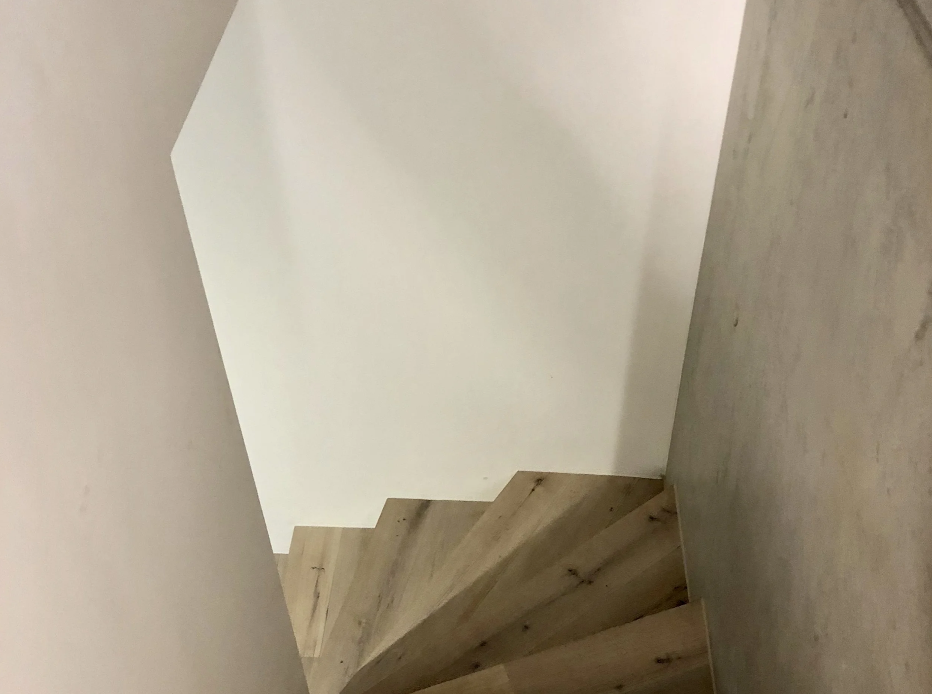 12. DHH TREPPE.png