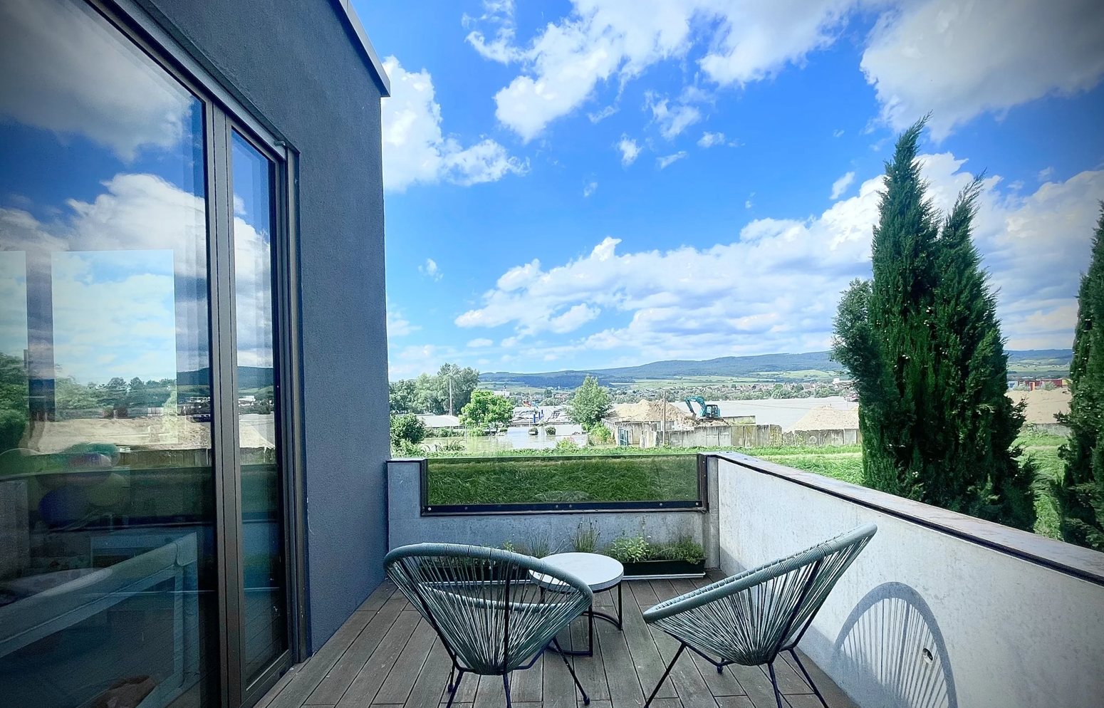 1. DHH MEDYA IMMOBILIEN INGELHEIM.png