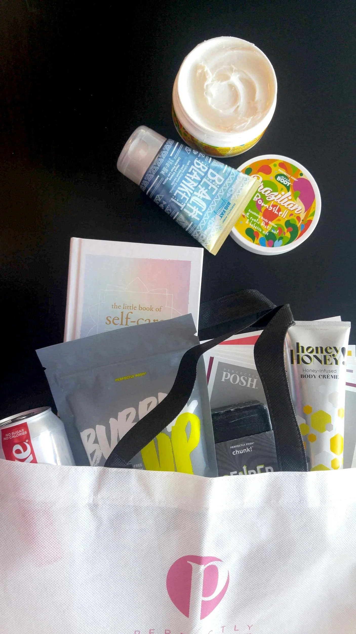 Beach Blanket Big Fat Yummy Hand Crème, Brazilian Bombshell Body Butter, Bubble Up All Mixd Up bath salts, Gender Bender Chunk Big Bath Bar, Honey Honey! Body Crème, Posh Reading cards, Posh tote bag, Jessica Christine Vezino’s bag, Jessica Christine Vezino’s favorite Posh products