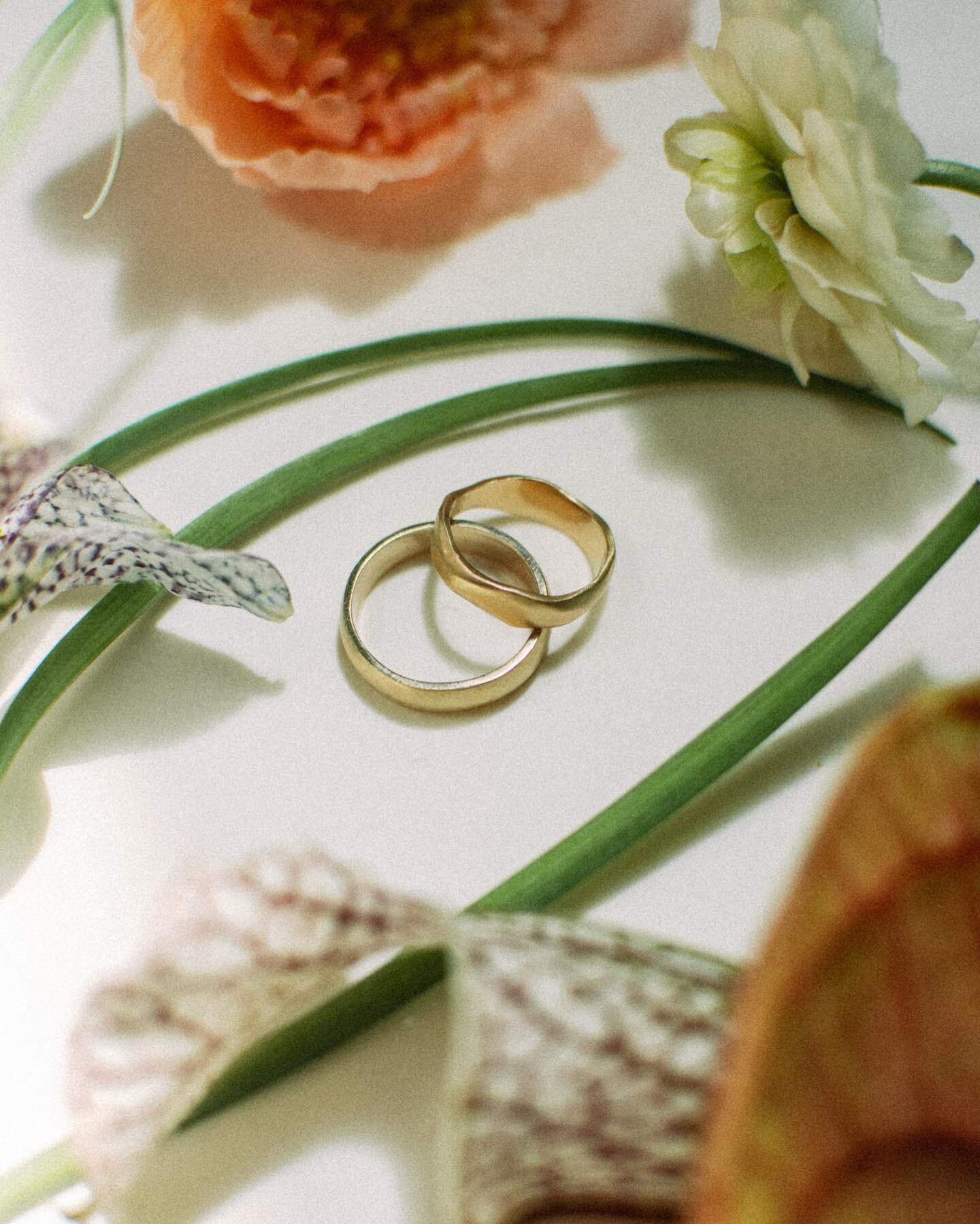 I had the pleasure of making these funky, natural and simple gold bands for my beloved Chandra. She took these amazing photos and has taught me so much about photography and design. Now I can have a connection to her that she wears every day 🔗 
So m