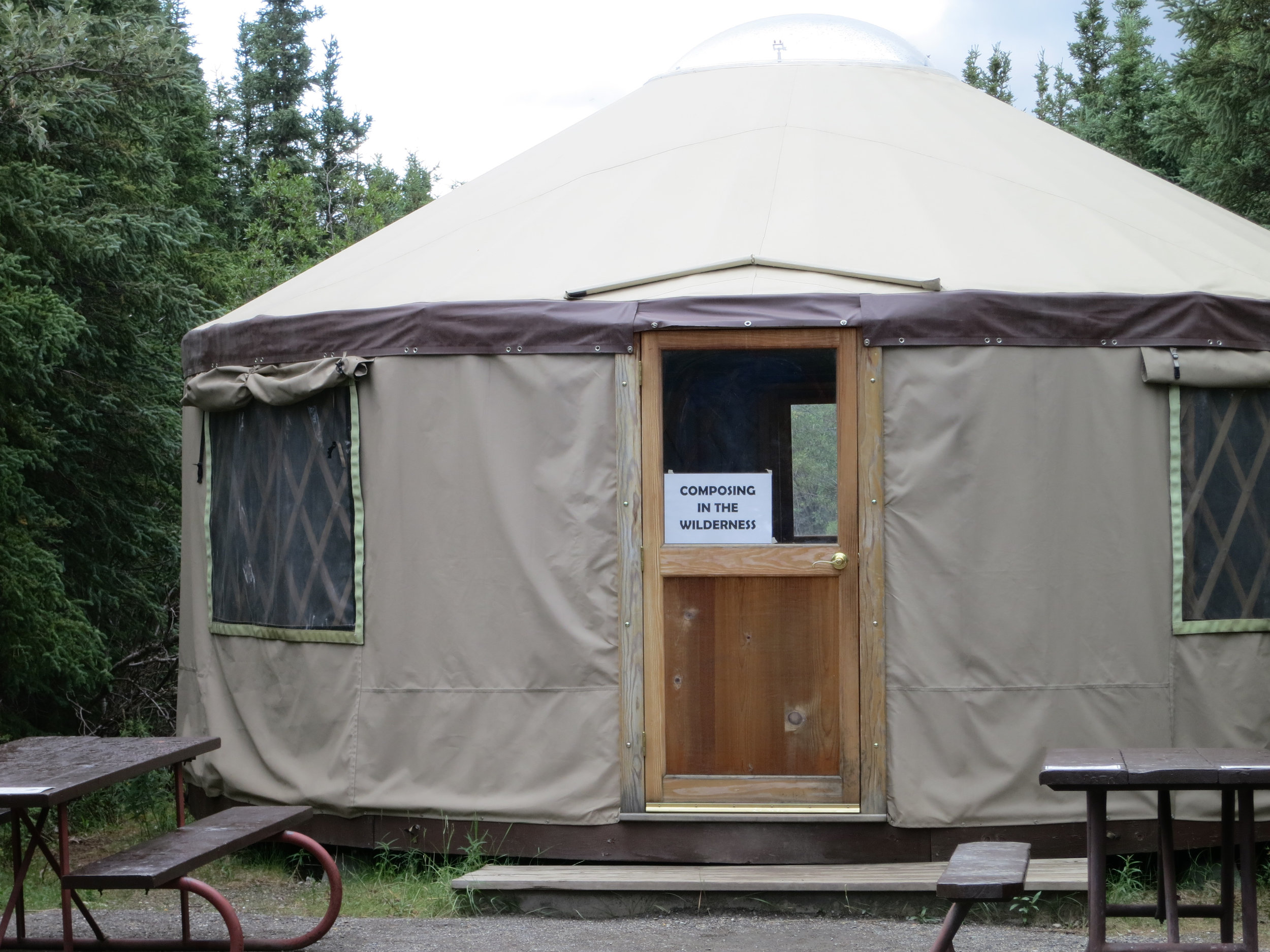 yurt-100.jpg