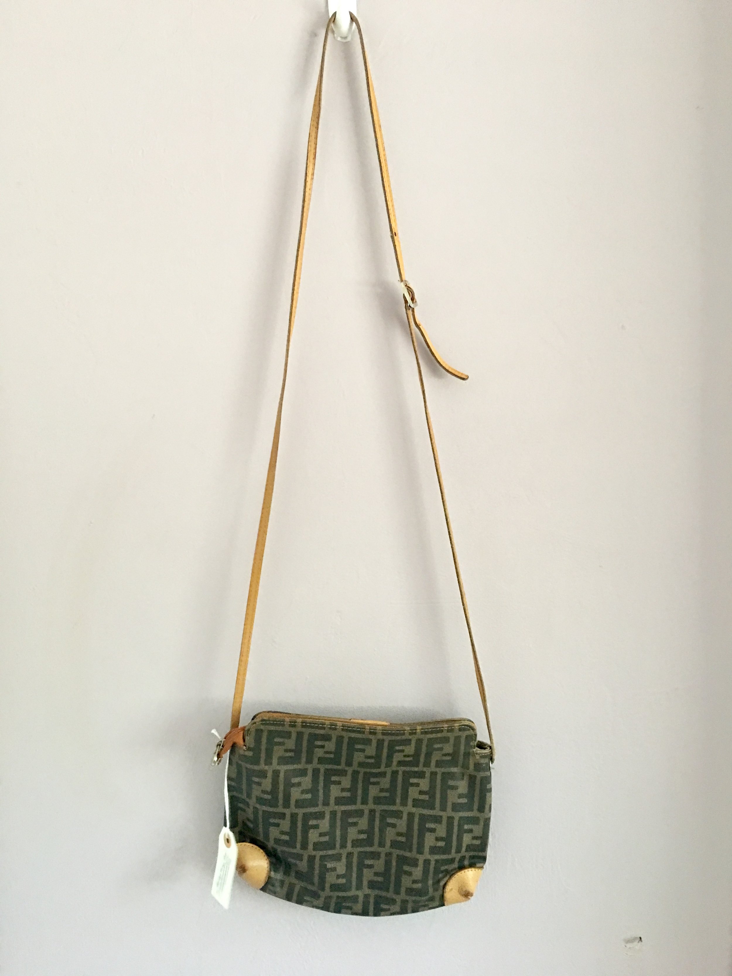 Fendi Vintage Crossbody Bag — FLAMINGO SEAFOOD