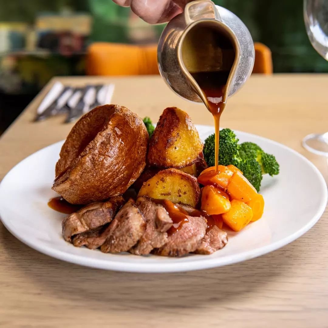 Our Sunday roast is the culinary equivalent of a hug from your grandma, and the tastiest way to spend your Sunday!