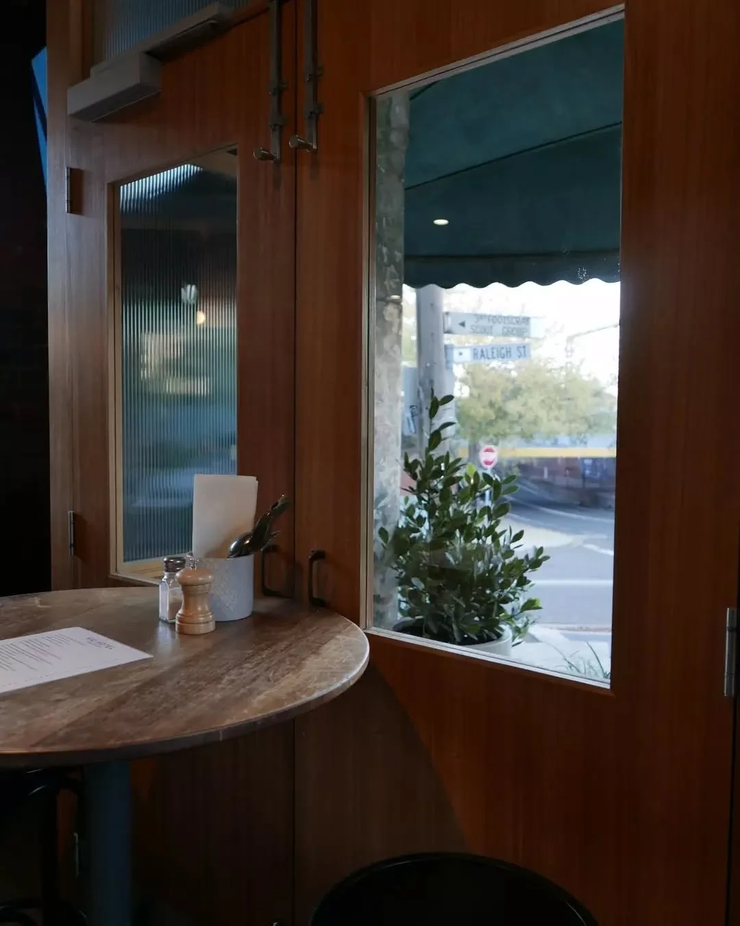 Sunday 18th January, Roast at The Vic Hotel

Herb-roasted half chicken, asparagus, Greek potatoes, baby carrots &amp; gravy