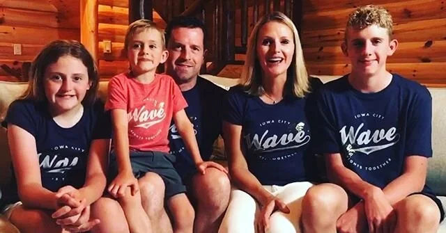 All smiles for the upcoming holiday and all things happy! ❤️🤍💙🇺🇸. Hurry and pick up your @theiowawaveshirt patriotic gear at www.theiowawaveshirt.org for shipping before the 4th! #iowawave #fanwave