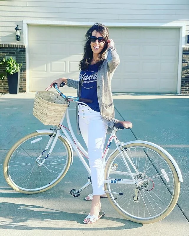 Summer vibes!  Have you ordered your patriotic wave tees yet?! Only a few more days to get before the holiday!  Www.theiowawaveshirt.org for purchase details! 
Check out our insta stories too see what we have been up to! 😷☝🏻🙏🏻