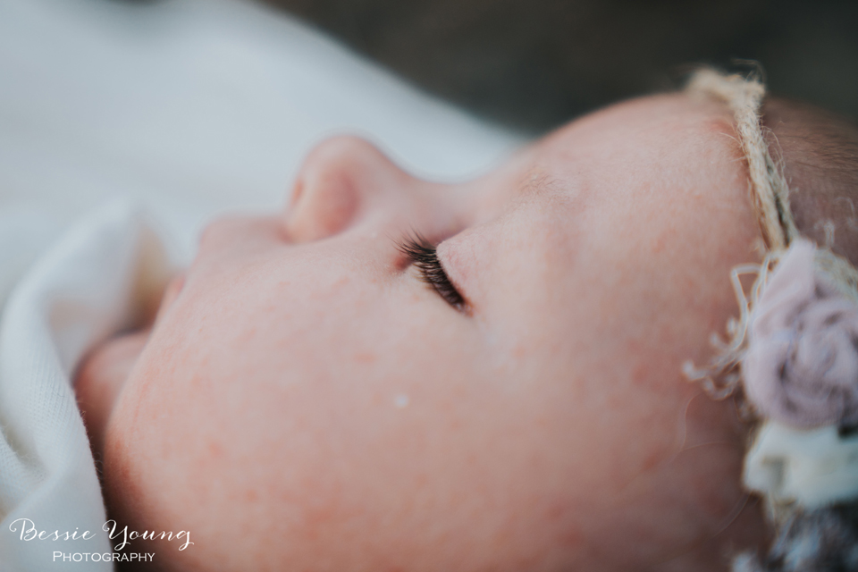 Outdoor Newborn Portraits Photographed by Bessie Young. This was a outdoor fall newborn portrait session at Indegeny Reserve. Sonora California photographer Bessie Young. 