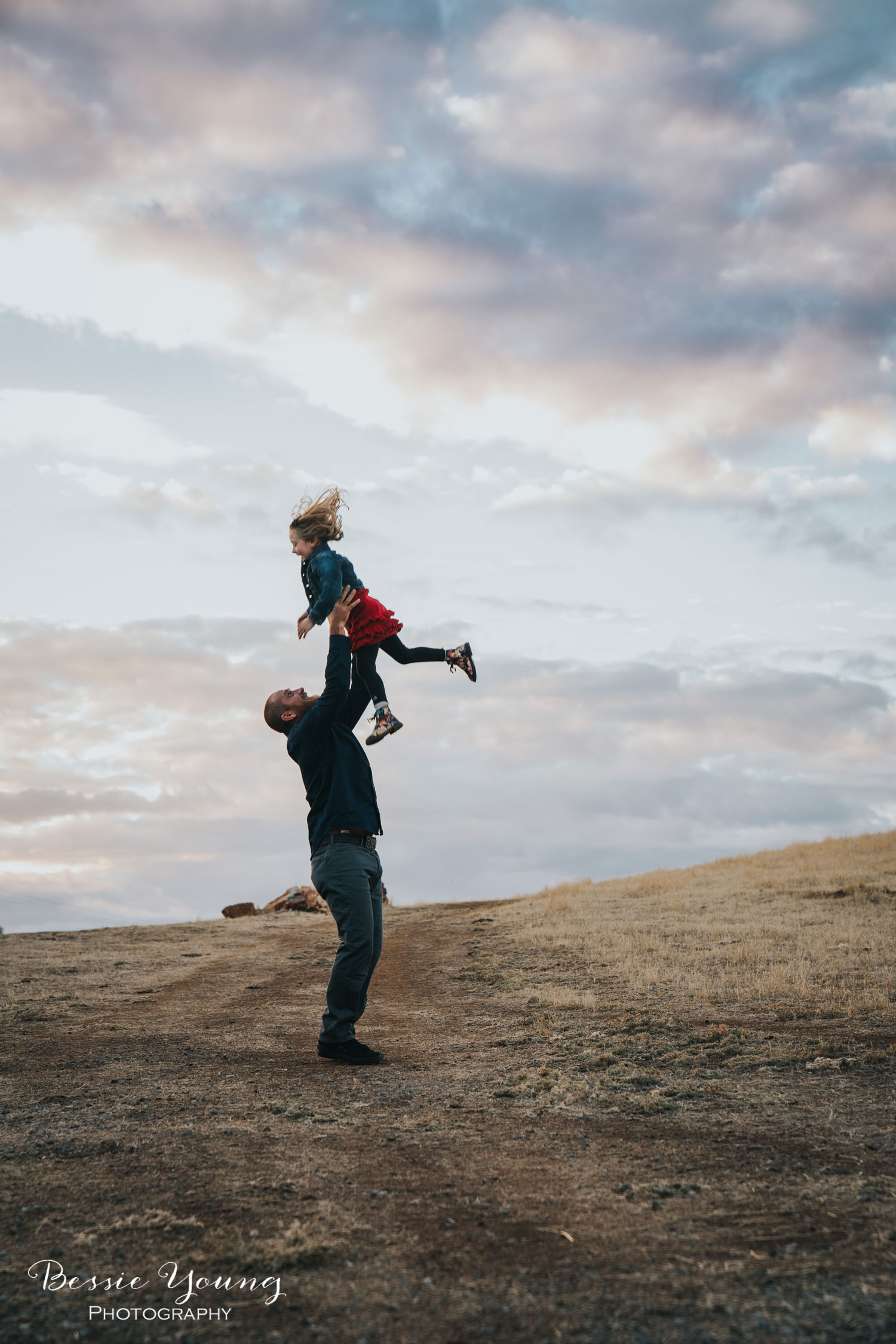 Sonora Fall Family Portraits | Sonora Photographer by Bessie Young