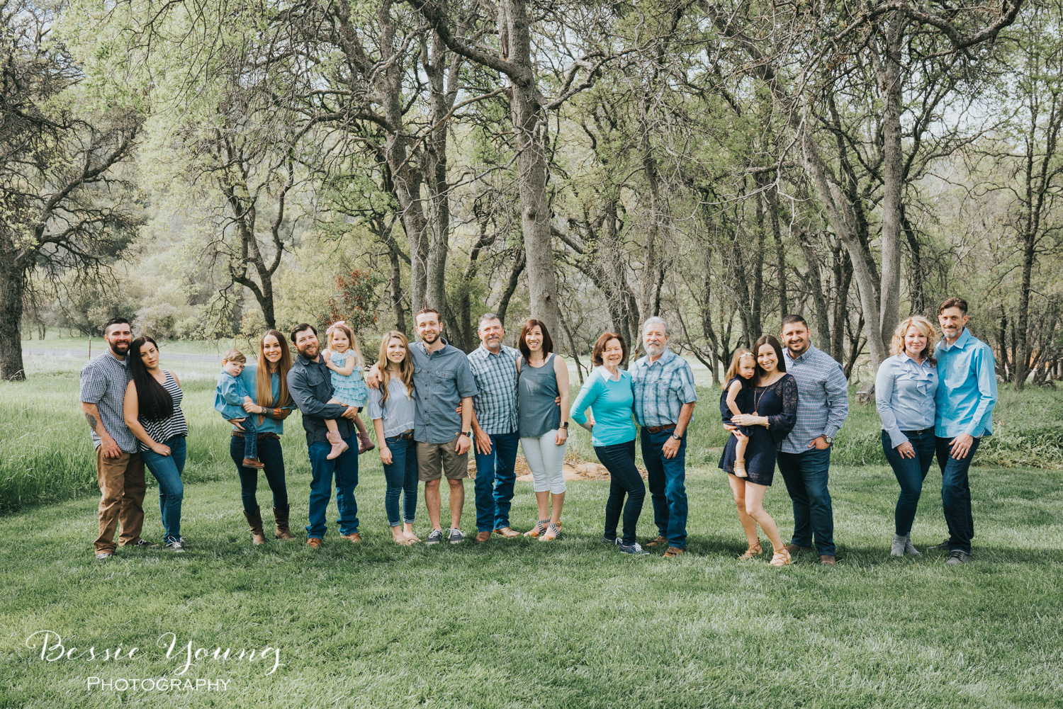 How To Take Large Family Portraits  Copperopolis Family Portraits by Bessie Young Photography 2.jpg