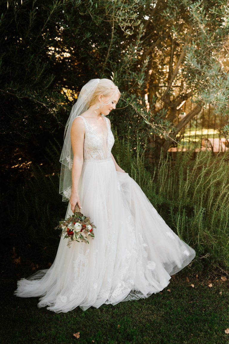 Wedding Dresses lace - by Bessie Young Photography