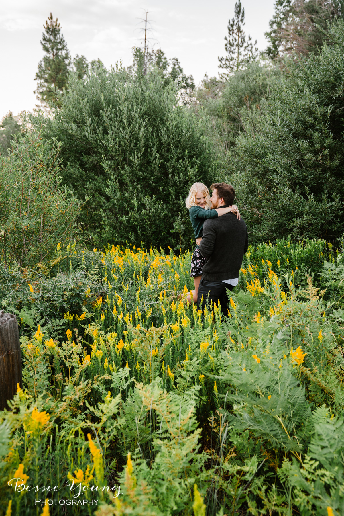 Mountain Engagement Photos by Bessie Young Photography