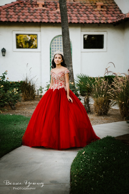 Fresno Quinceanera Pictures by Bessie Young Photography - Fresno Quinceanera Photographer