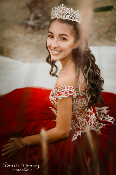 Fresno Quinceanera Pictures by Bessie Young Photography - Fresno Quinceanera Photographer