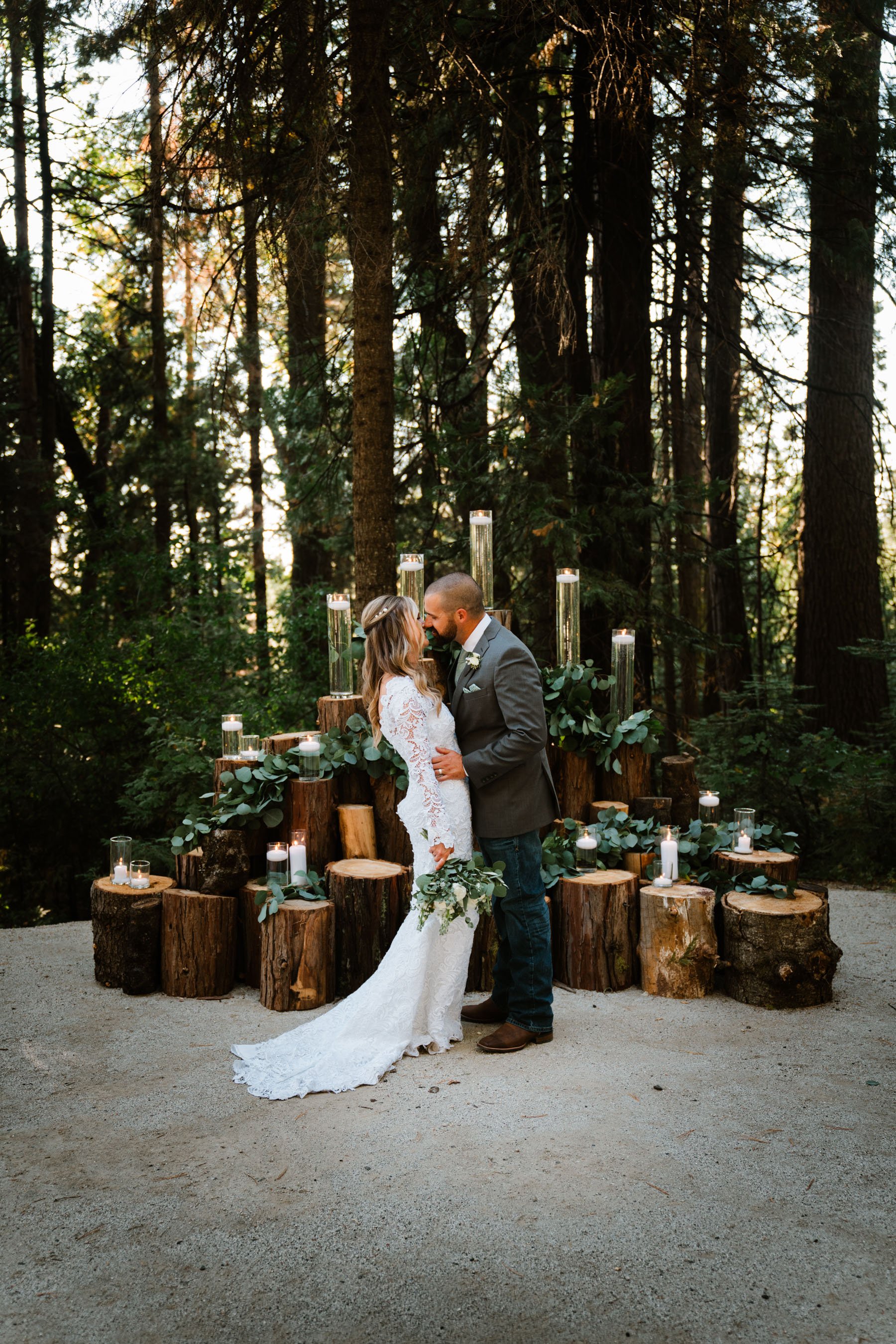 Bridgette and Brian The Lodge at Two Moons Weeding Sneak peek - Bessie Young Photography-28.jpg