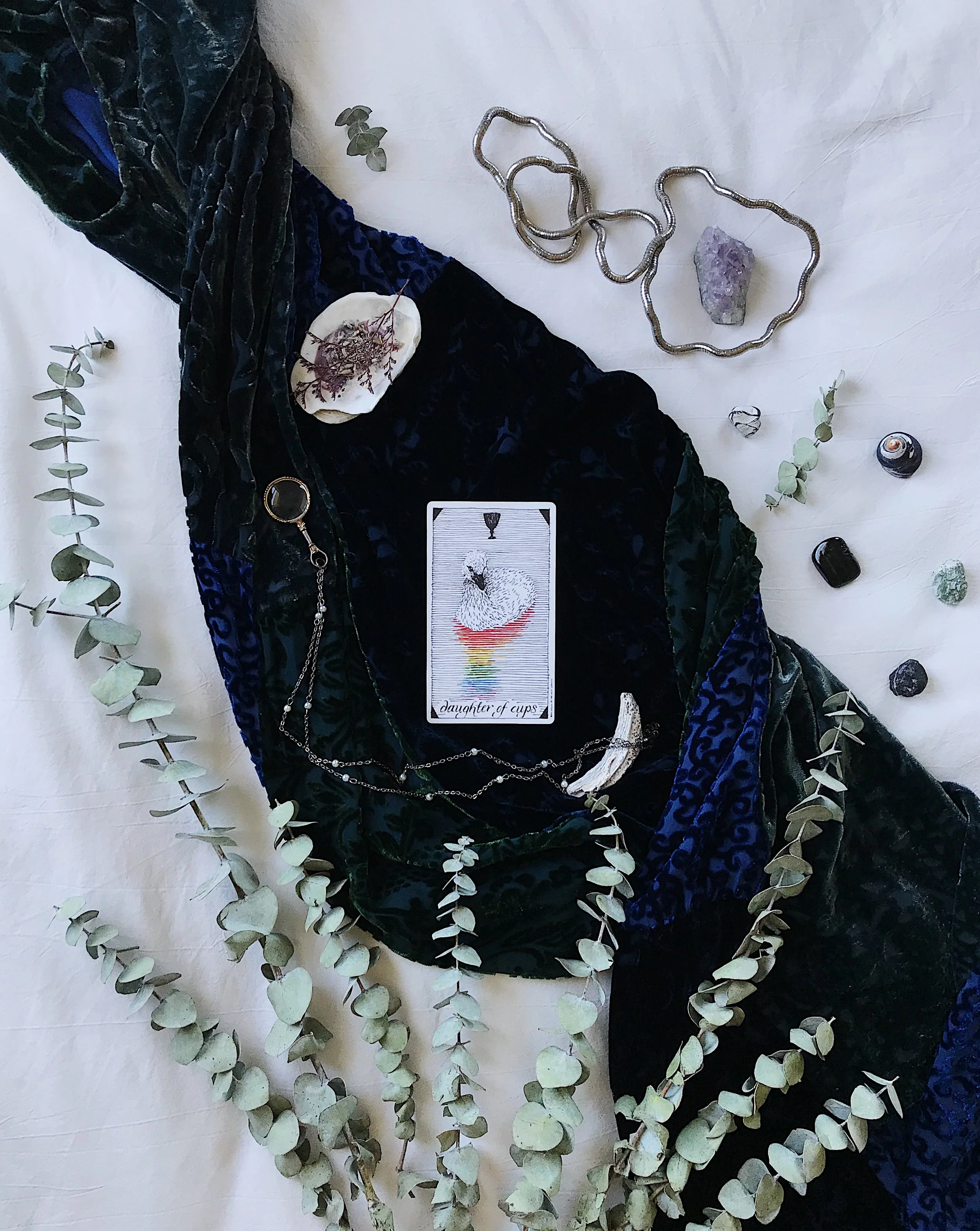 TAROTSCOPES | APRIL 22 - APRIL 28