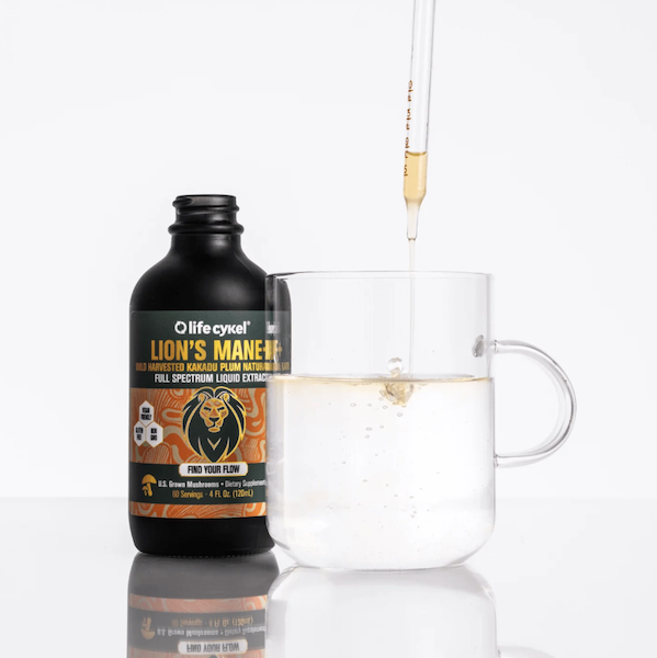 Life Cykel Lion's Mane mushroom tincture added to water for focus and brain health