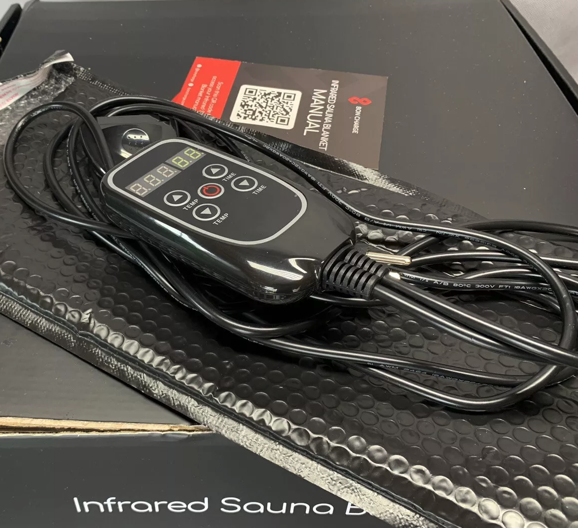 Close up of the Bon Charge infrared sauna blanket digital controller