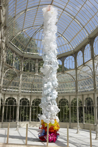 Jessica Stockholder, Peer out to see, Reina Sofia, 2010