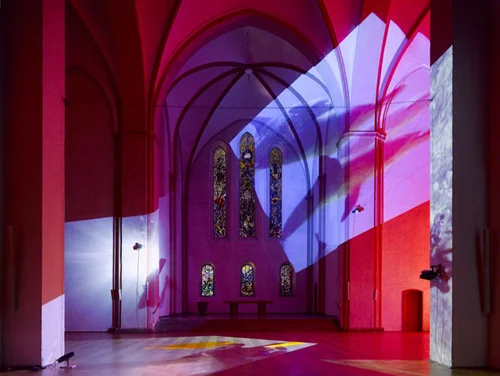 Diana Thater, Installation view of Delphine at Kulturkirche St. Stephani, Bremen, 2009, organized by Kunsthalle Bremen, Germany
