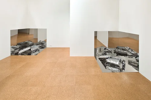Rirkrit Tiravanija, Untitled 2010 (BBQ corner), 2010, Chromed stainless steel panels, barbeque, and gas bottle, 3 x 3 x 3 ft