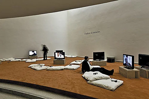 Rirkrit Tiravanija, Installation View