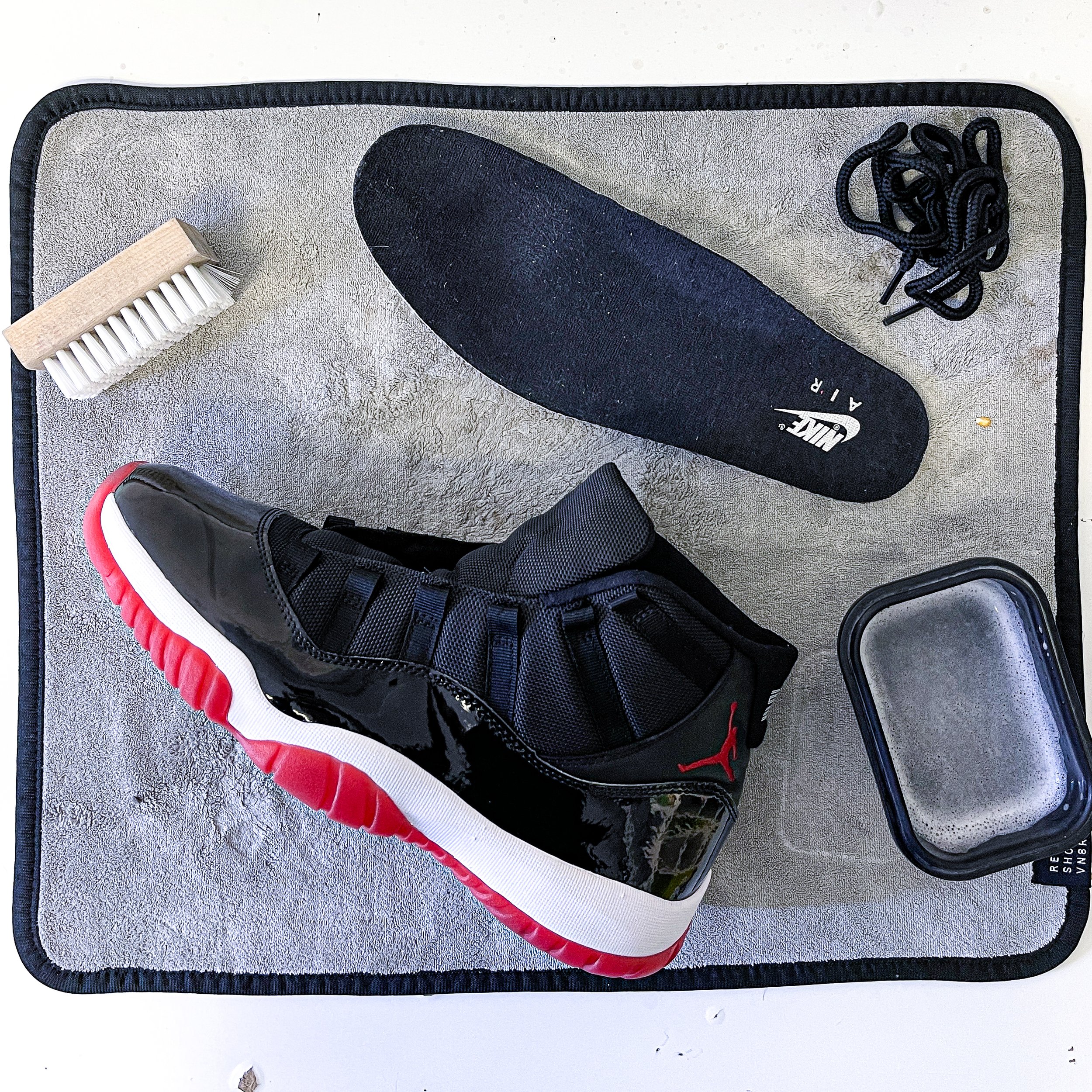 FULL EXTERIOR AND INTERIOR DEEP CLEAN