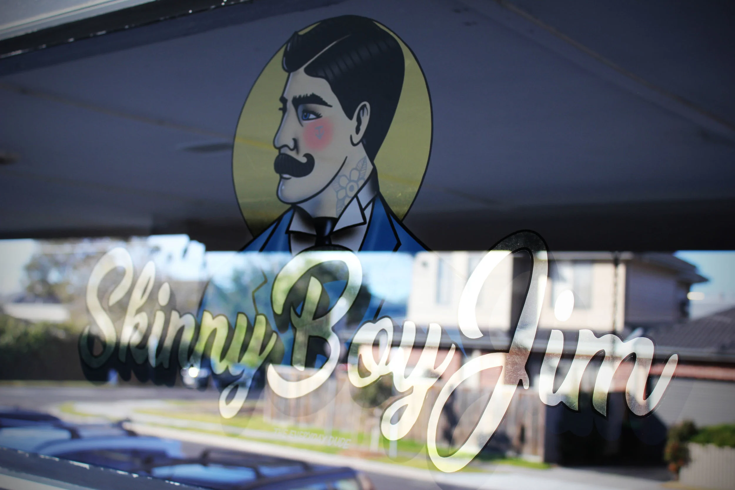 The everyday dude - Txiki - Melbourne artist - Sign painting - Skinny boy jim - gold sign