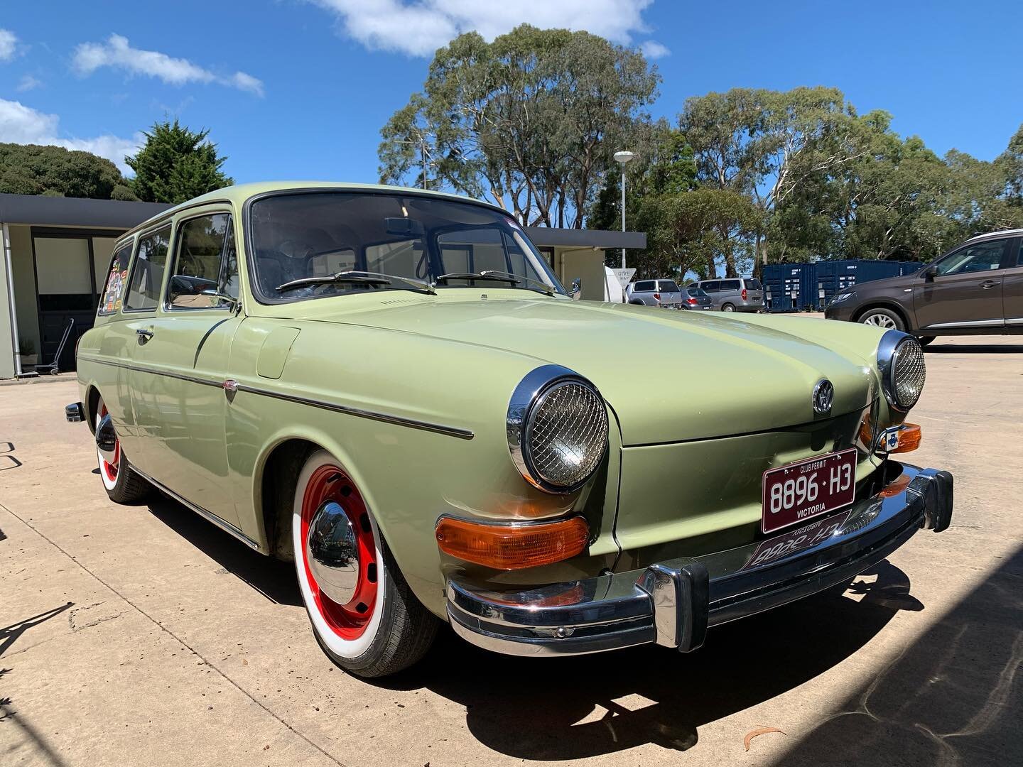 New ride!!!
Volkswagen type 3 squareback 1971.