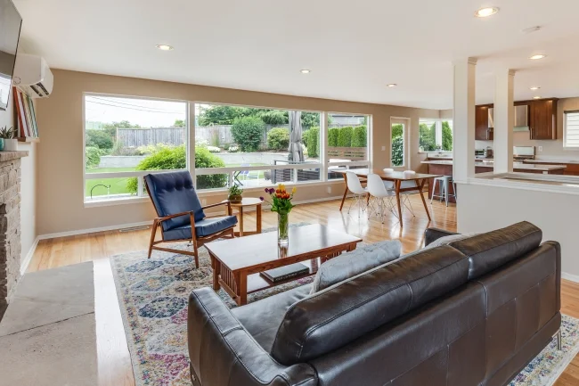target-clients-external-struggle-living-room-for-family-time.jpg